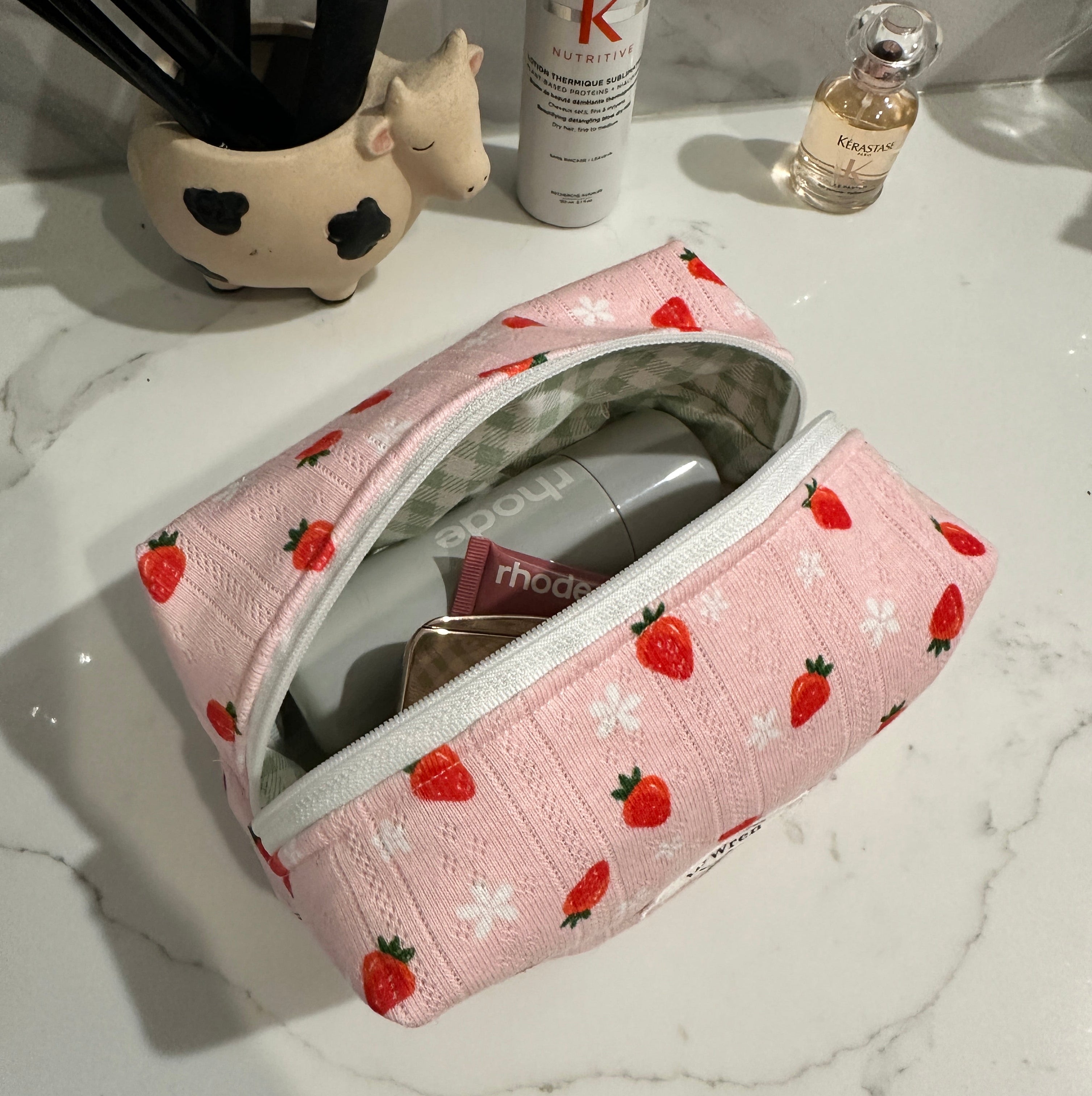 Small Cosmetic Bag - Strawberry
