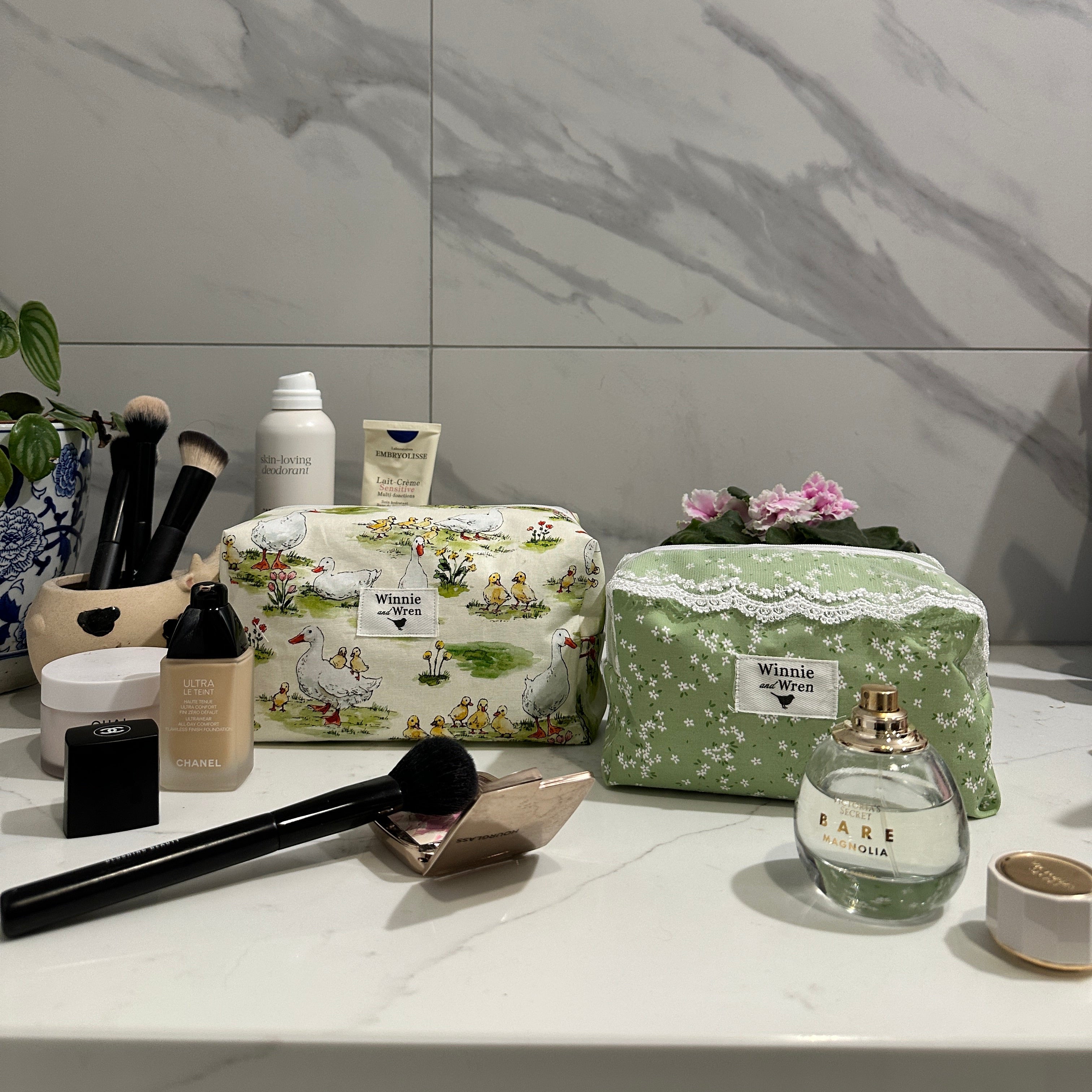 Lace Green Daisy Handmade Makeup Bag