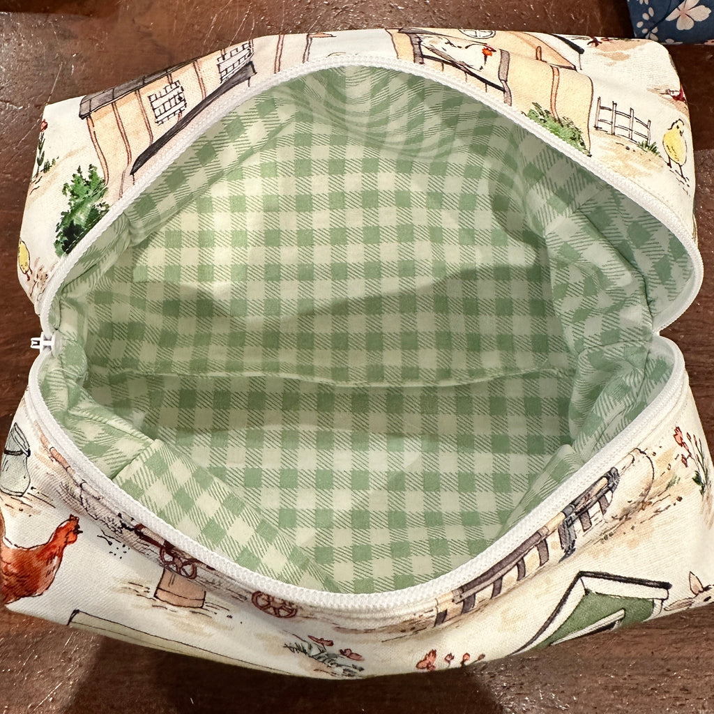 Country Farm Handmade Makeup Bag