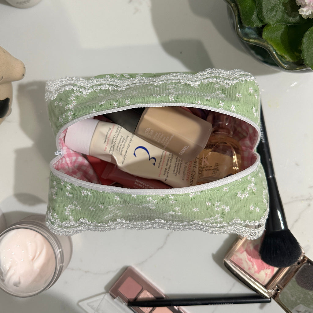 Lace Green Daisy Handmade Makeup Bag